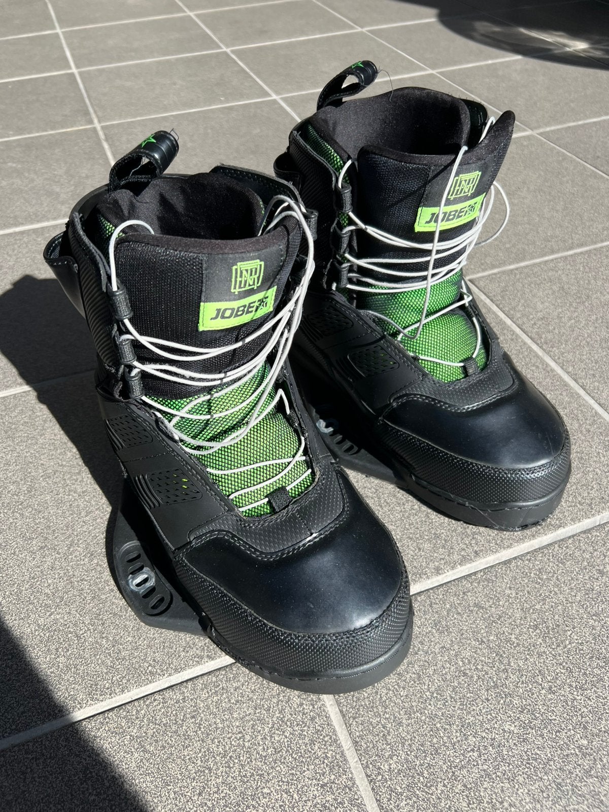 Jobe wakeboard bindingen, Watersport en Boten, Ophalen, Gebruikt, Schoenen