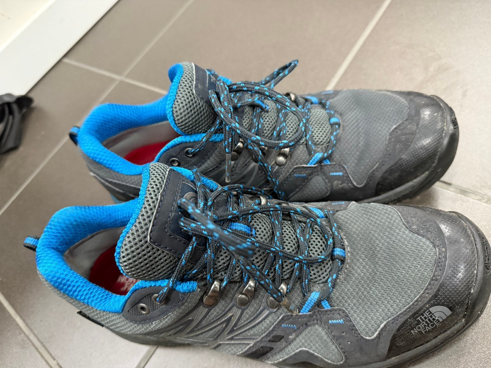 The north face - lage wandelschoen, Sport en Fitness, Ophalen, Zo goed als nieuw