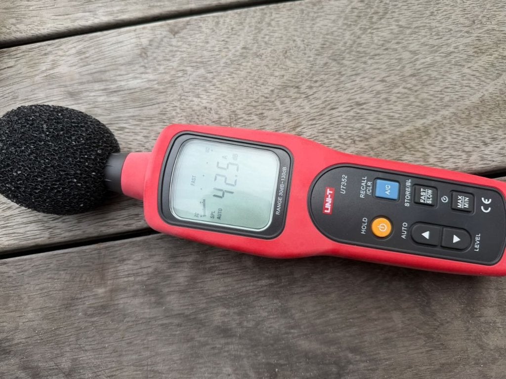 Uni-T UT352 geluidsniveaumeter, Ophalen, Gebruikt