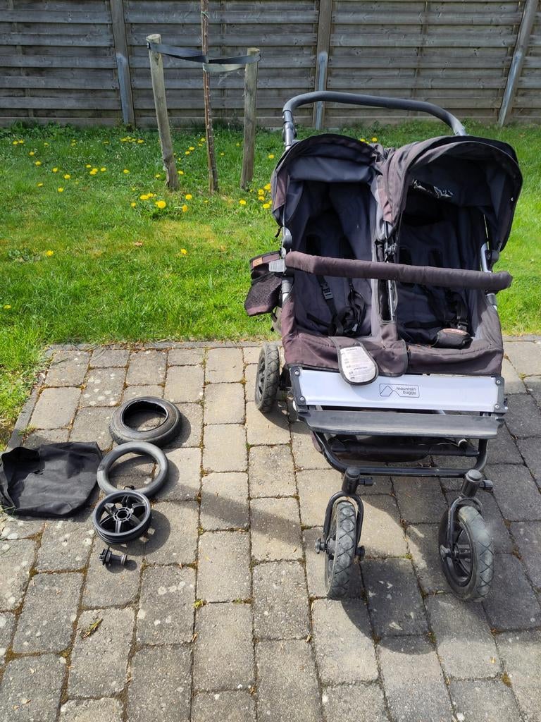 Mountain Buggy Duet – voor onderdelen/herstel, Ophalen, Zonnekap