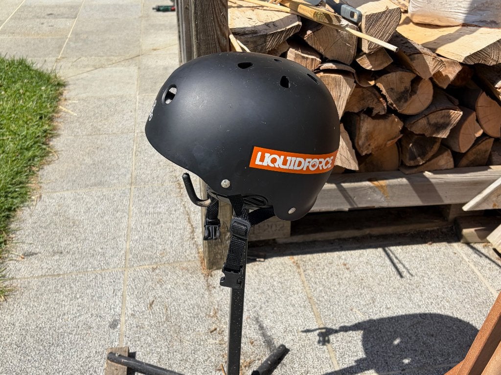 Casque taille small, Sports nautiques & Bateaux, Kitesurf, Enlèvement, Utilisé, Autres types