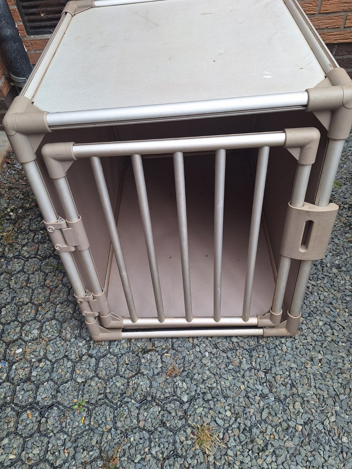 autobench voor middelgrote hond, Ophalen