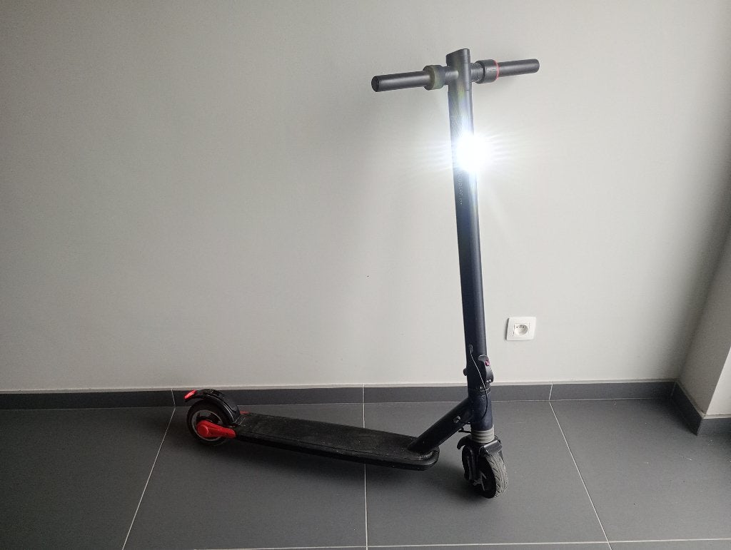 Step ES-i11-80001, Fietsen en Brommers, Steps, Ophalen, Gebruikt, Elektrische step (E-scooter)