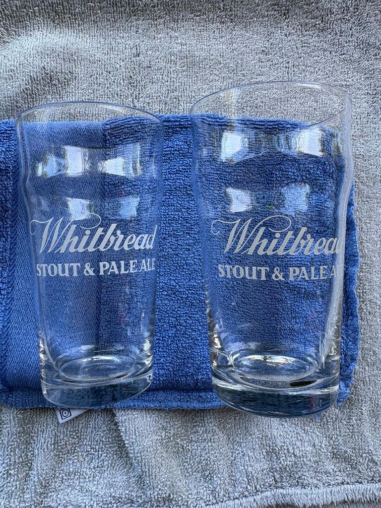 Whitbread Stout et Pale Ale (2 verres), Collections, Enlèvement ou Envoi, Comme neuf, Verre ou Verres, Autres marques