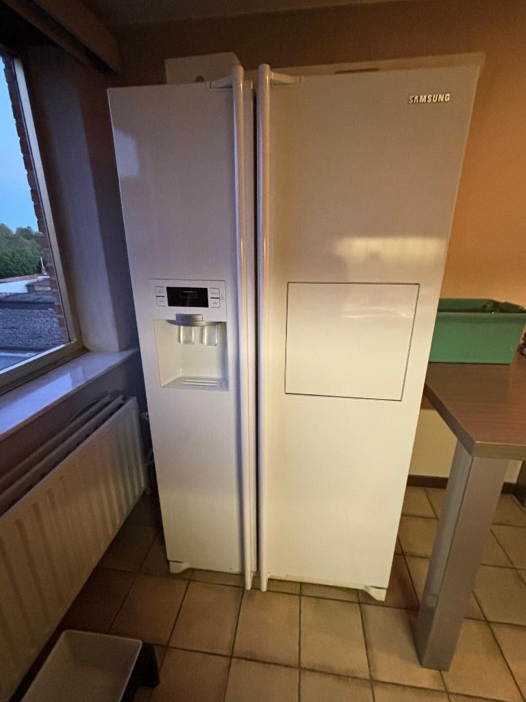 samsung amerikaanse ijskast, Elektronische apparatuur, Koelkasten en IJskasten, Zo goed als nieuw, Met aparte vriezer, Ophalen