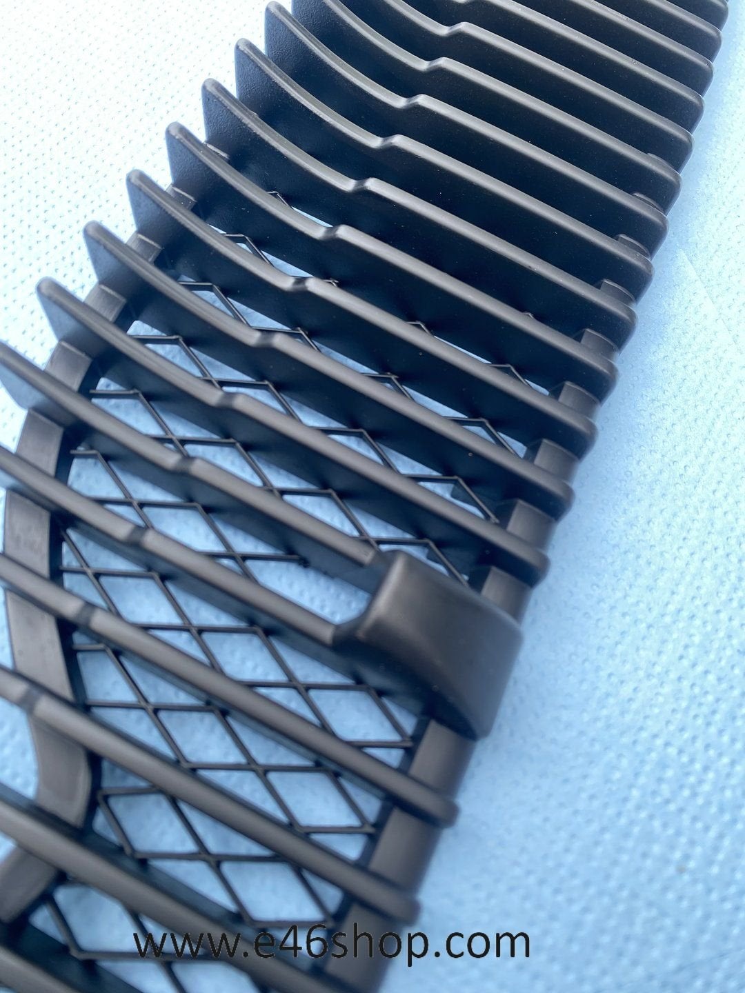 BMW E23 GRILL INLAAT OEM 51131870623 NIEUW, Neuf, -, -, Enlèvement ou Envoi