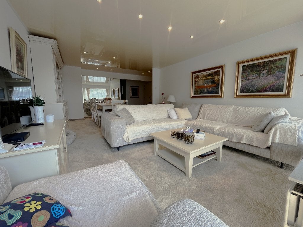 Ruim appartement met 3 slks, centrum Hasselt, Immo, 120 m², 3 kamers, 134 kWh/m²/jaar, Hasselt