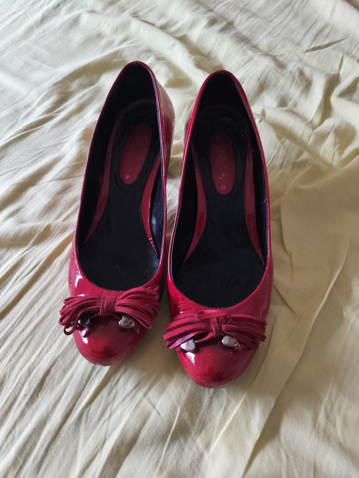 rode pumps, Ophalen of Verzenden, Pumps