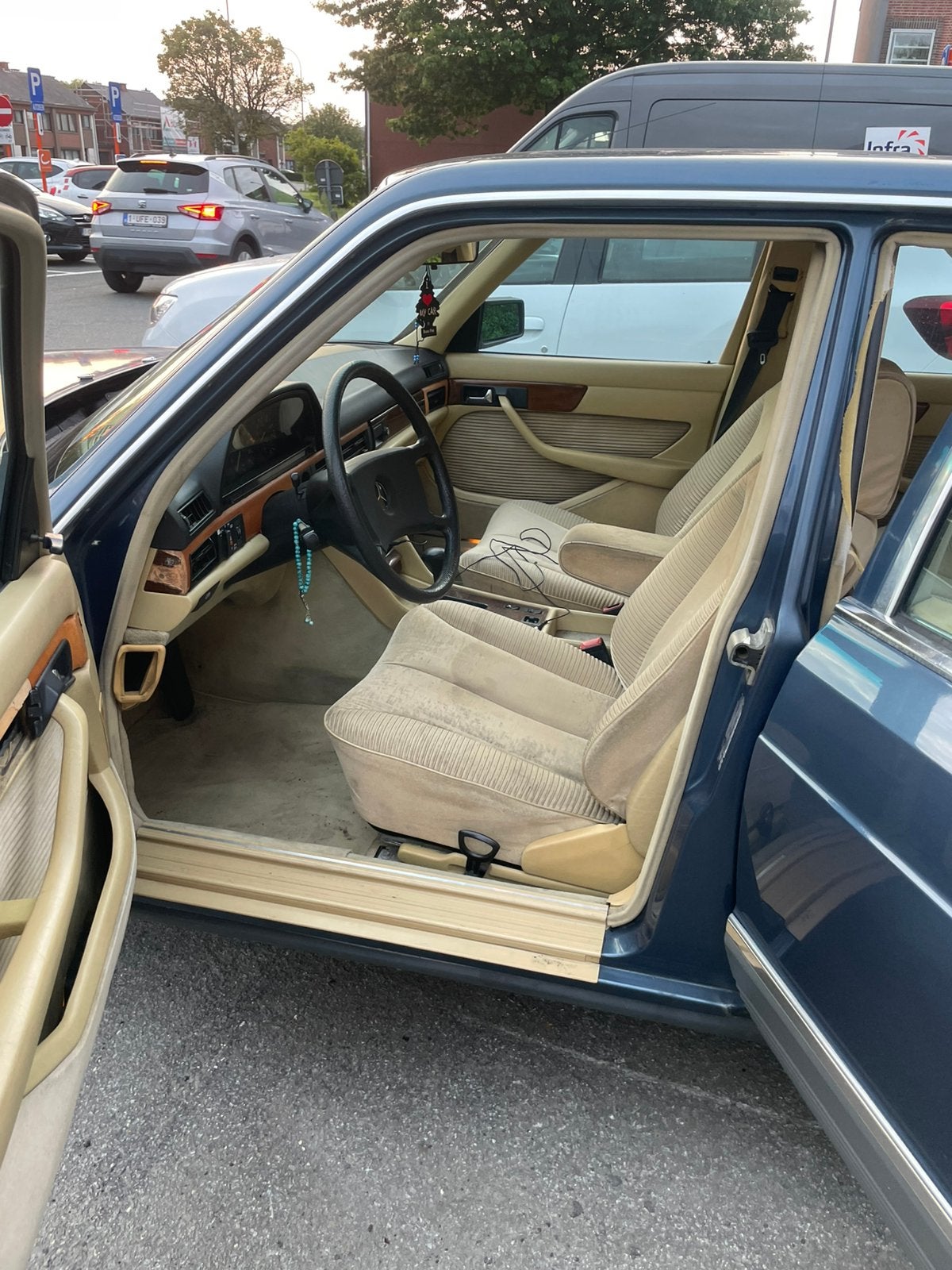 Mersedes 280 se, foto 9