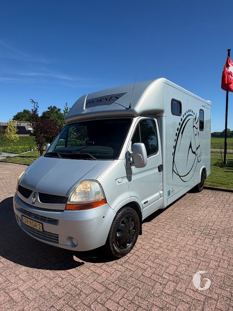 Oerdegelijke Renault MTM paardencamionette! 120.000km!, Ophalen, Zo goed als nieuw, Aluminium, 2-paards trailer