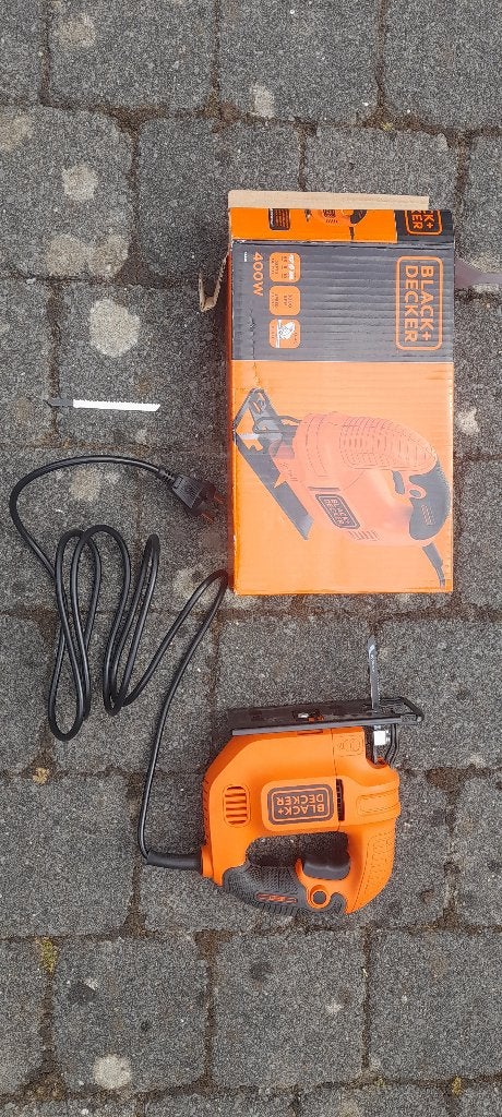 Scie sauteuse Black and Decker, Moins de 600 watts, 30 à 70 mm, Comme neuf, Enlèvement