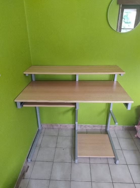 Gratis bureau, Huis en Inrichting, Bureaus, Ophalen, Gebruikt