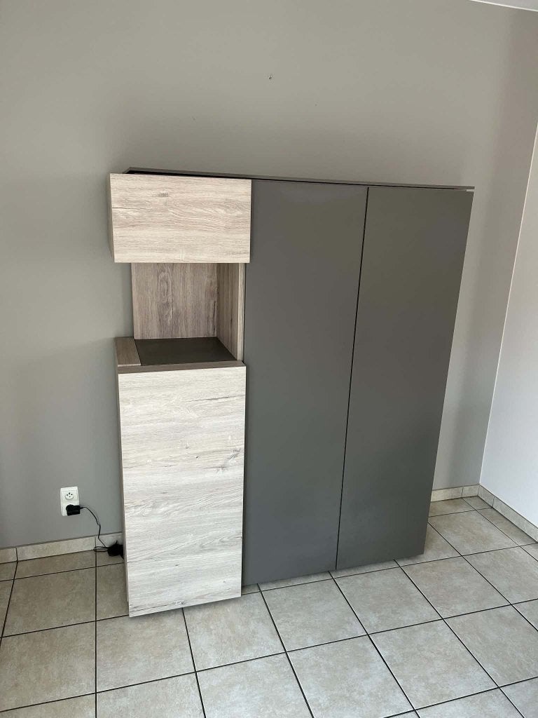 Armoire haute design gris taupe mat et chêne, Maison & Meubles, Avec tiroir(s), 25 à 50 cm, Comme neuf, Enlèvement