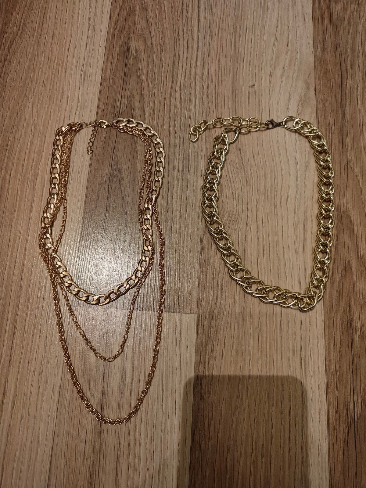 Set van 2 goudkleurige kettingen, Bijoux, Sacs & Beauté, Colliers, Enlèvement ou Envoi, Neuf, Or