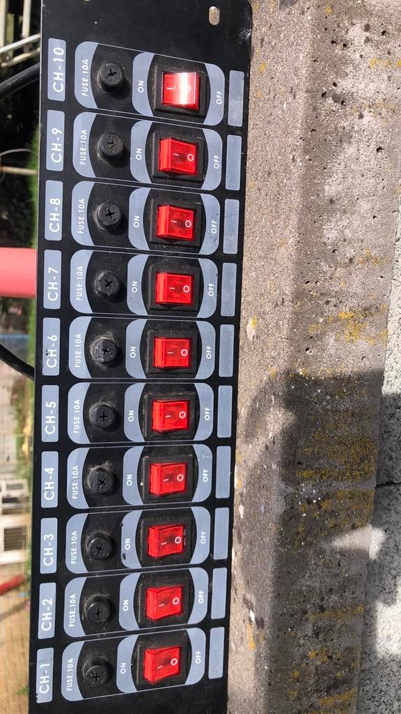 Dj showtec switch voor lampen met zekering, Ophalen, Zo goed als nieuw