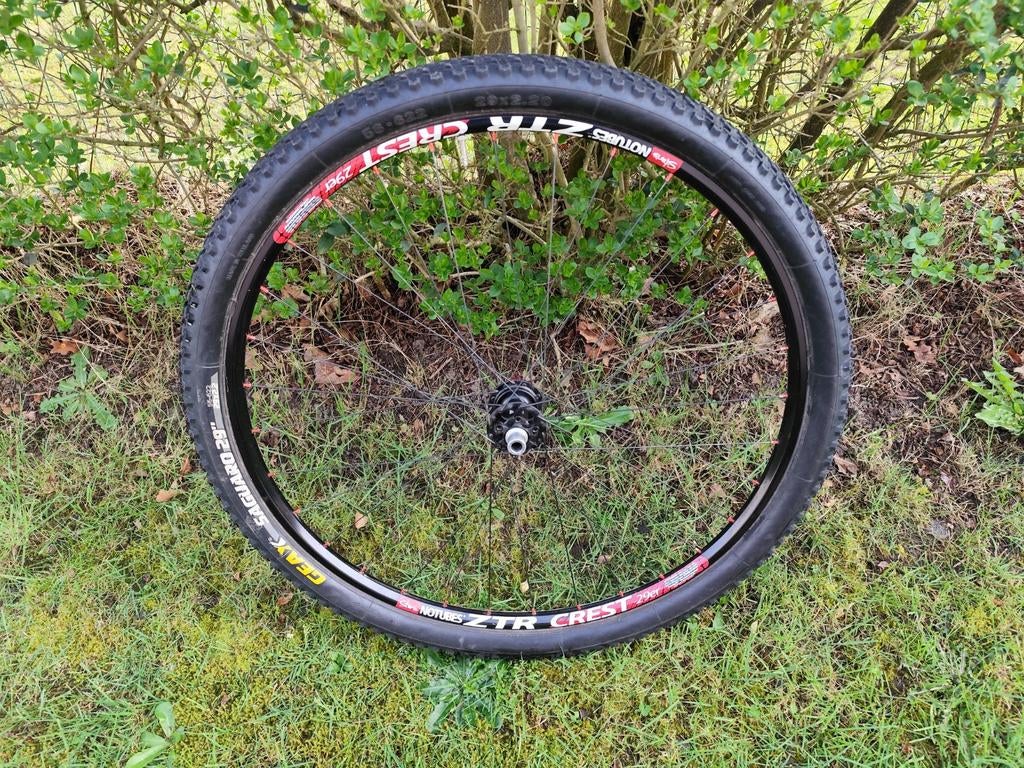Roue arrière Stan's NoTubes 3.30 Hub/ZTR Crest 29er 142/12 m, Enlèvement