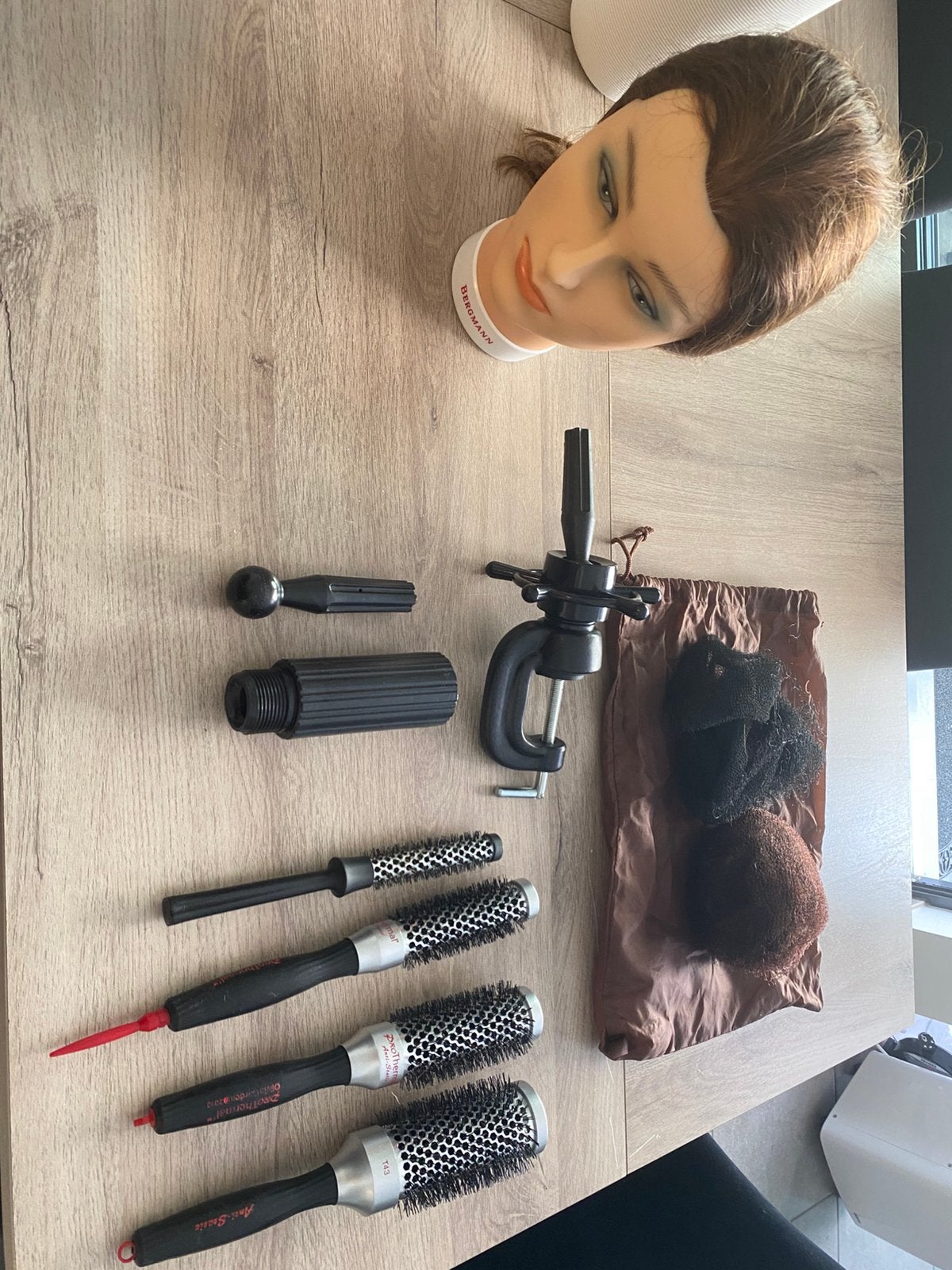 Kit d'entraînement de coiffeur professionnel, Neuf, Enlèvement ou Envoi, Autres couleurs, Tout le visage