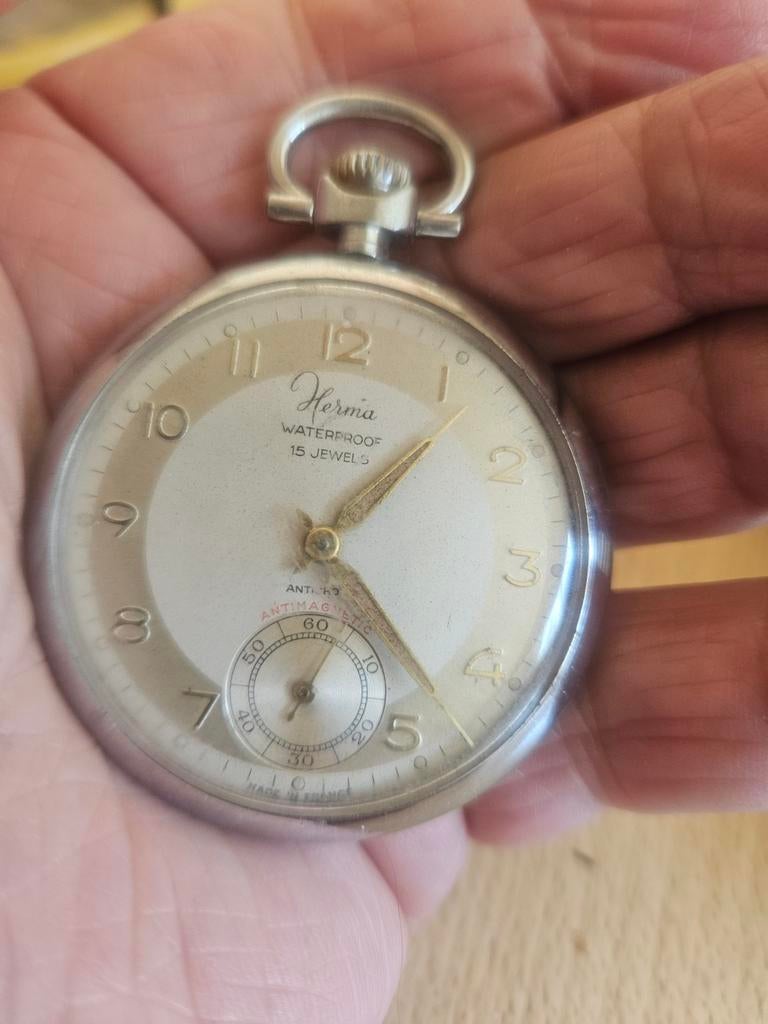 Herma France 1950 zakhorloge, Antiek en Kunst, Antiek | Klokken, Ophalen of Verzenden