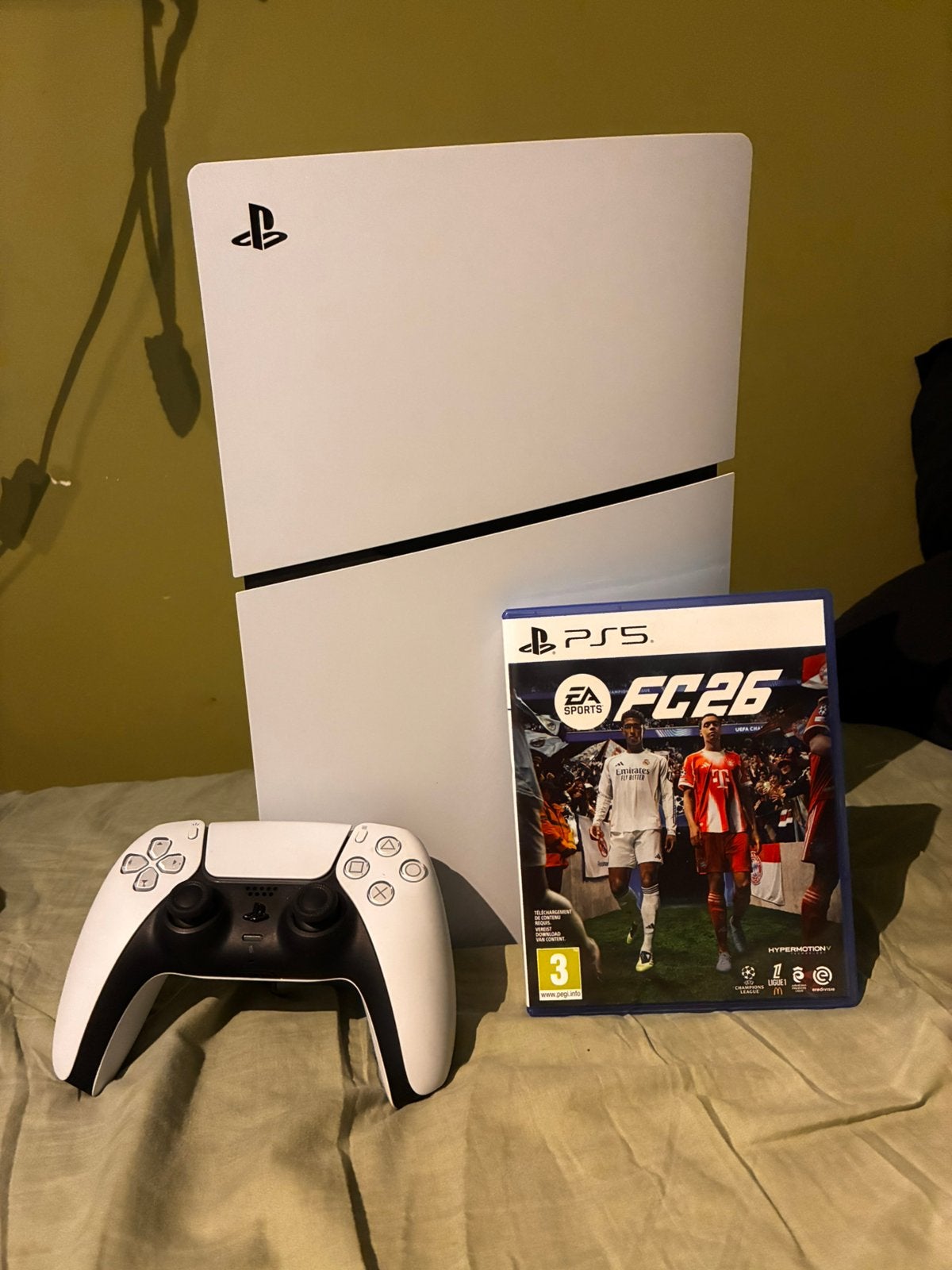 Ps5 disc versie+controller+ea fc 26, Games en Spelcomputers, Spelcomputers | Sony PlayStation 5, Ophalen of Verzenden, Zo goed als nieuw