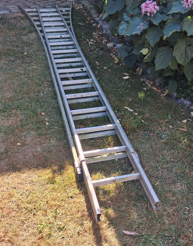 aluminium ladder 2x16 treden, 4.20m x2, Doe-het-zelf en Bouw, Ophalen, Gebruikt, Ladder, Opvouwbaar of Inschuifbaar