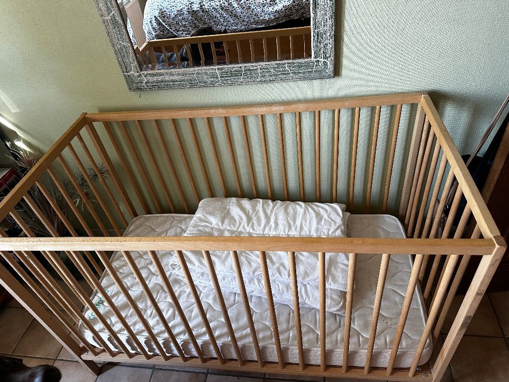Babybedje, Kinderen en Baby's, Babywiegjes en Ledikanten, Ophalen, Gebruikt, Ledikant