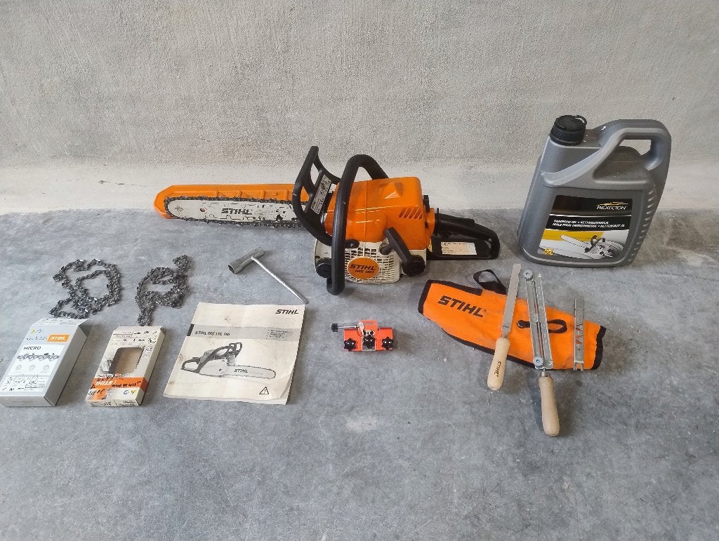 tronconneuse STIHL MS 180, Jardin & Terrasse, Outils à main, Enlèvement, Utilisé, Autres types, STIHL