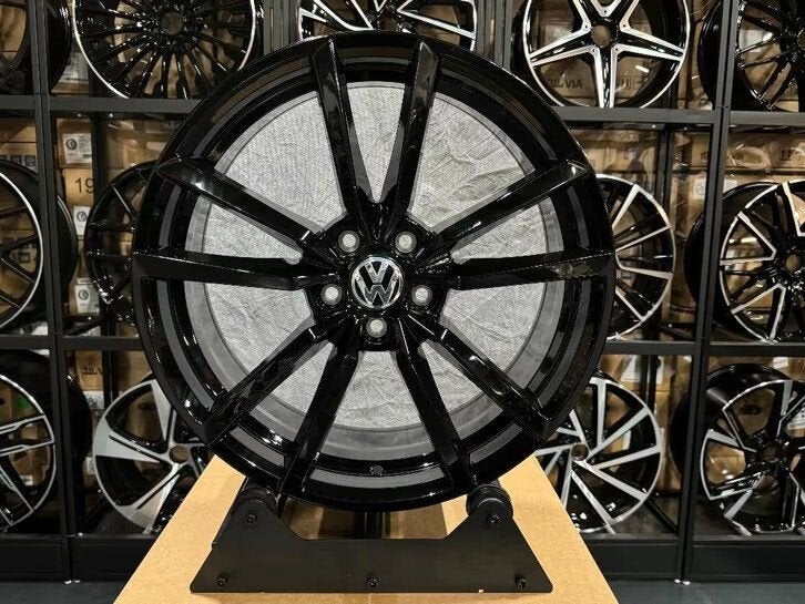 19'' PRETORIA look velgen 5X112 Golf 7 R GTI 8 8.5 T-ROC, Auto-onderdelen, Ophalen of Verzenden, Nieuw, 20 inch, Velg(en)
