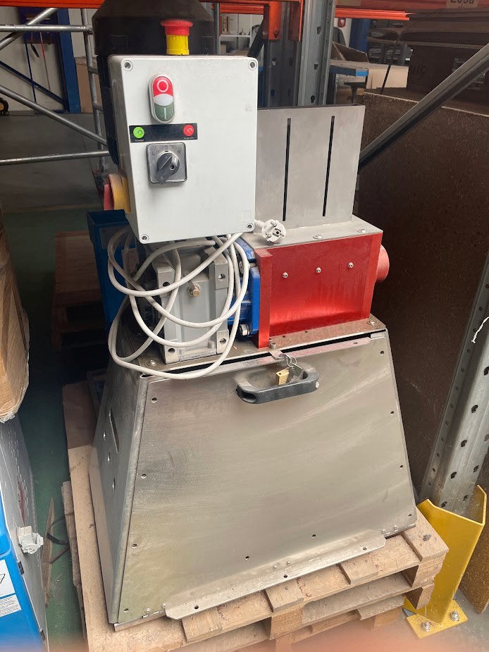Shredder, Ophalen, Gebruikt, Elektrisch, Met opvangbak