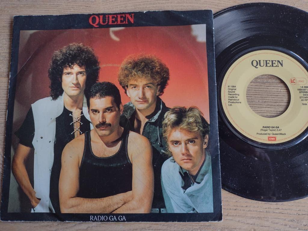 7" single: QUEEN : RADIO GA GA (1984), 7 inch, Ophalen of Verzenden, Zo goed als nieuw, Rock en Metal