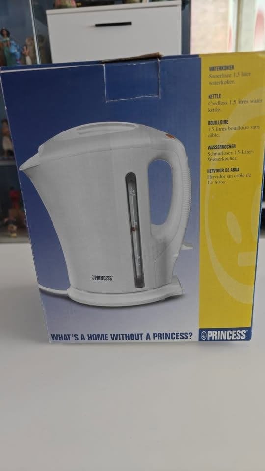 Waterkoker nieuw, Electroménager, Bouilloires, 1 à 2 litres, Enlèvement, Neuf