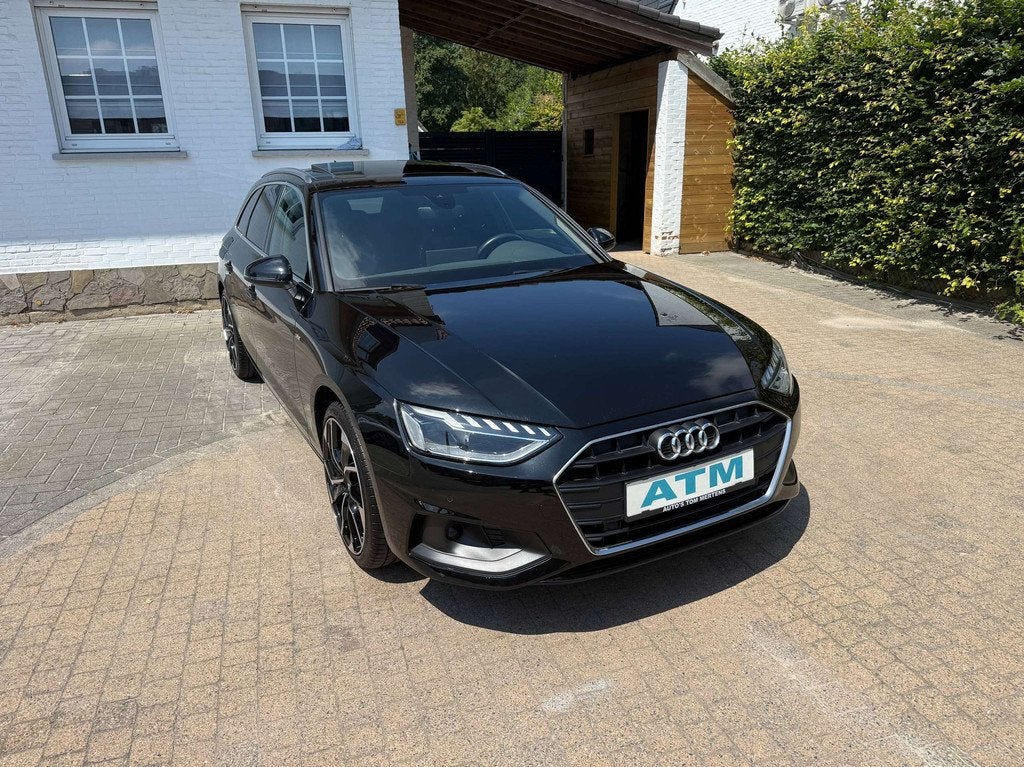 Audi A4 A4 Avant 30 TDi Business Edition S line S tronic /Pa, Auto's, Audi, Gebruikt, 4 cilinders, A4, Zwart