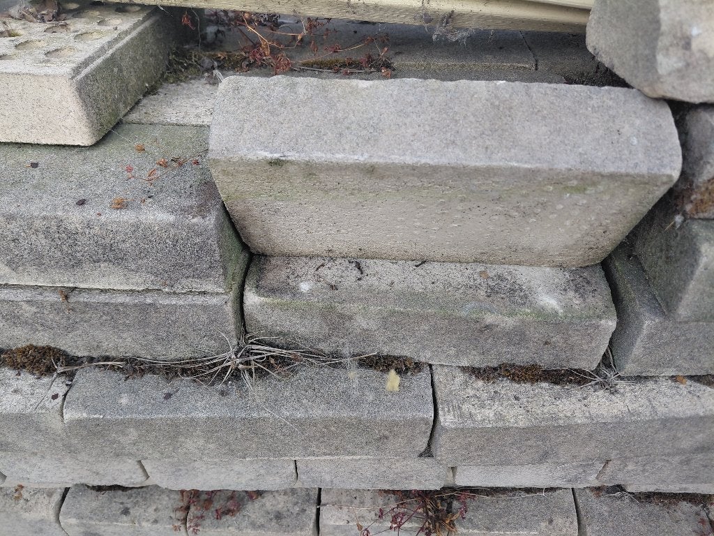 Gevelstenen, Enlèvement, Comme neuf, Briques
