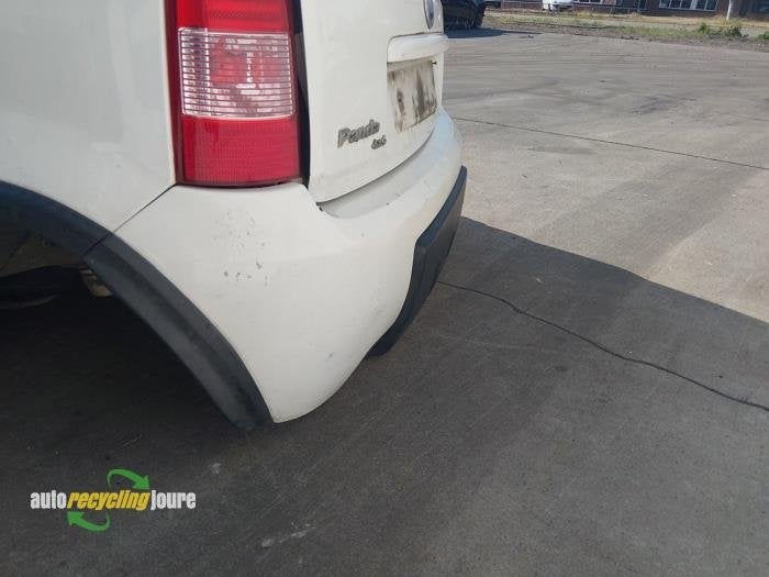 Achterbumper van een Fiat Panda, Gebruikt, -, -, Bumper