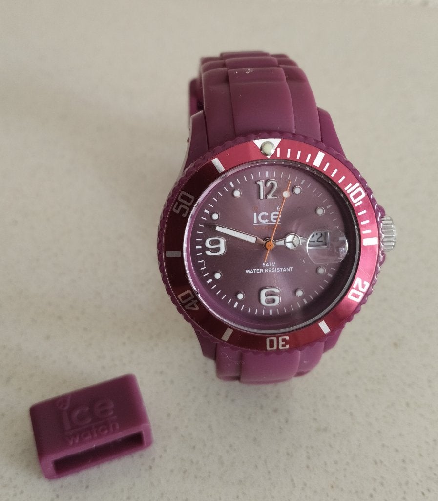 paars horloge met reserve lus, Ophalen, Paars