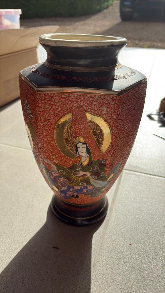 Vase japonais, Enlèvement