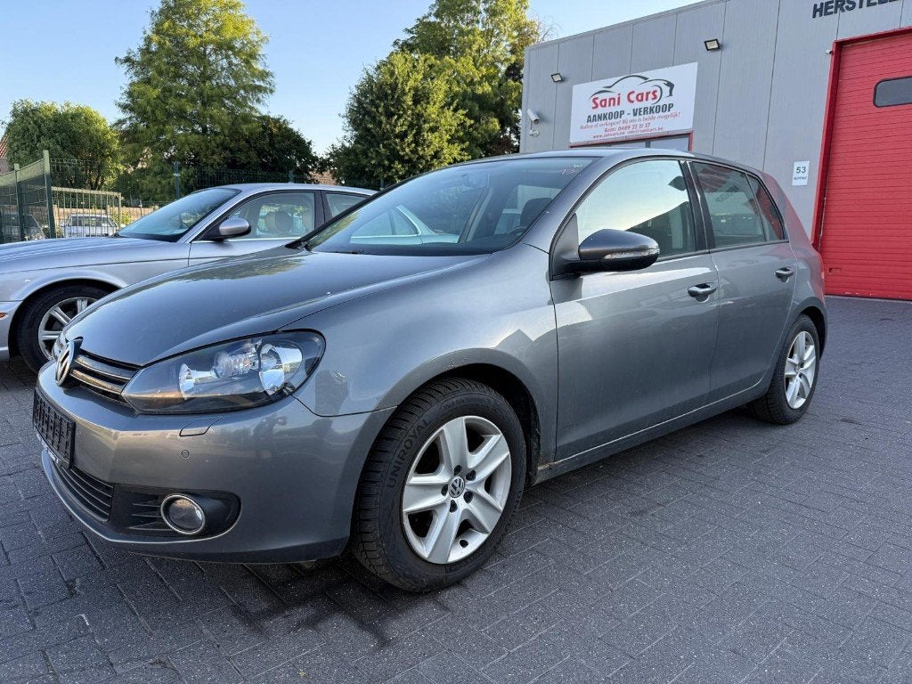 Volkswagen Golf 6 1.6 benzine in 2008 76000km in goede staat, Voorwielaandrijving, Stof, Zwart, 4 cilinders