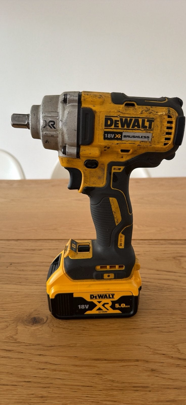 Bouloneuse DEWALT DCF894, Enlèvement, Utilisé
