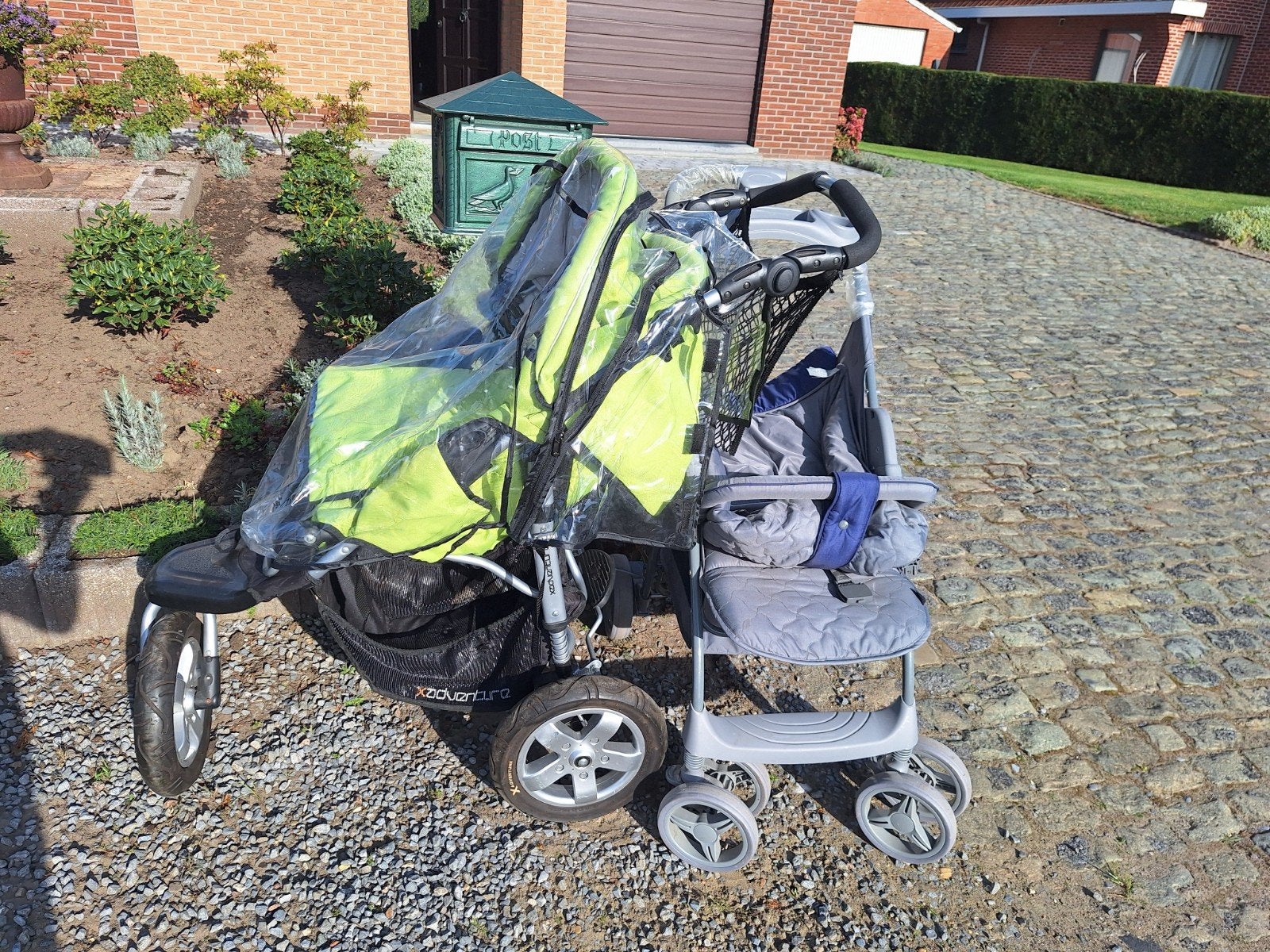 Kinderwagen en buggy  zelfde kleur, Kinderen en Baby's, Ophalen, Zo goed als nieuw