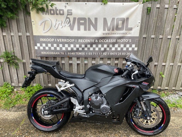 honda cbr 600rr abs bj 2024 zeer goede staat, Motoren, 4 cilinders, Motorrijbewijs A, Sport, Meer dan 35 kW