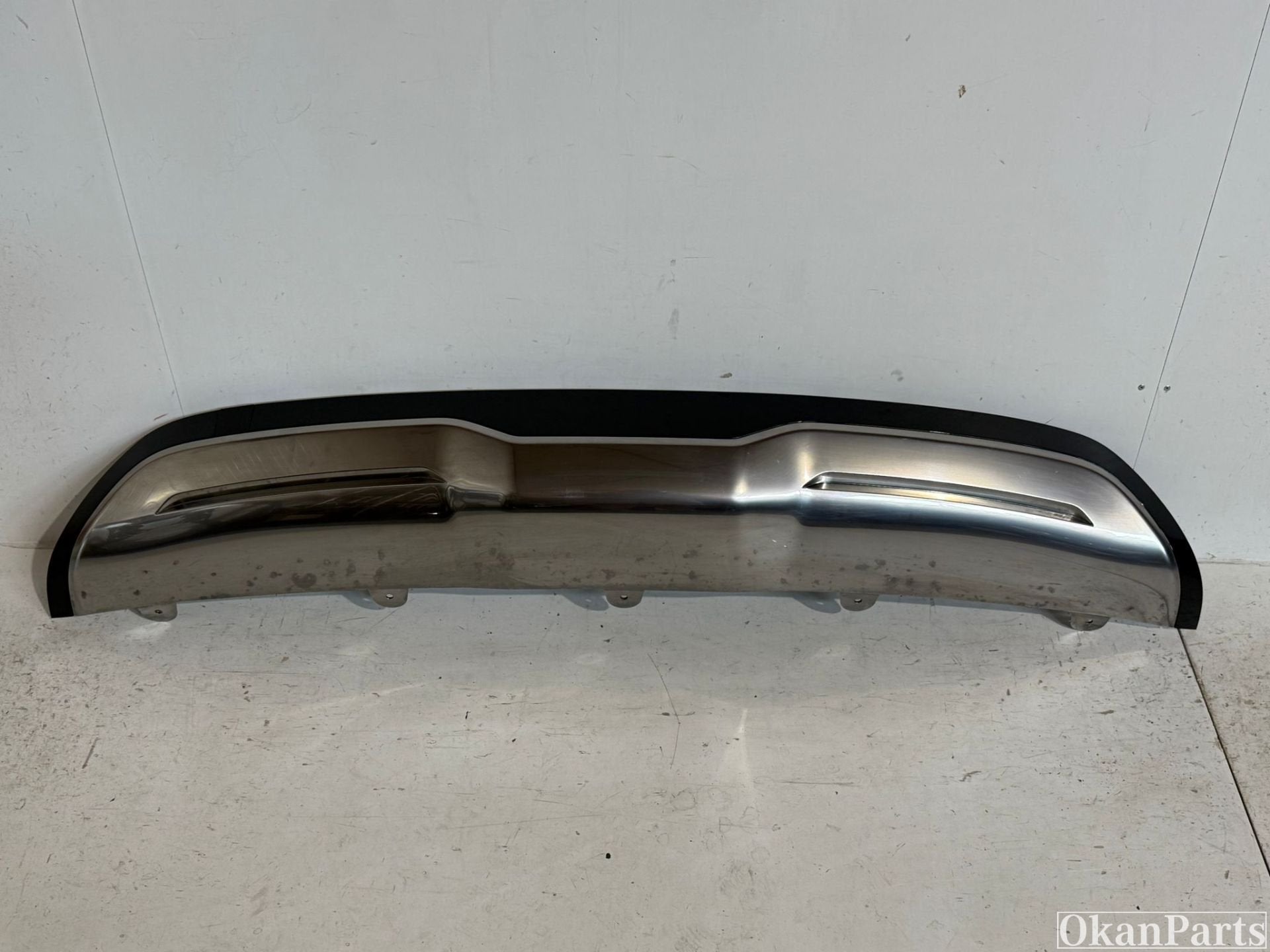Kia e-Niro II Diffuser 86666-AO010, Gebruikt, Achter, Bumper