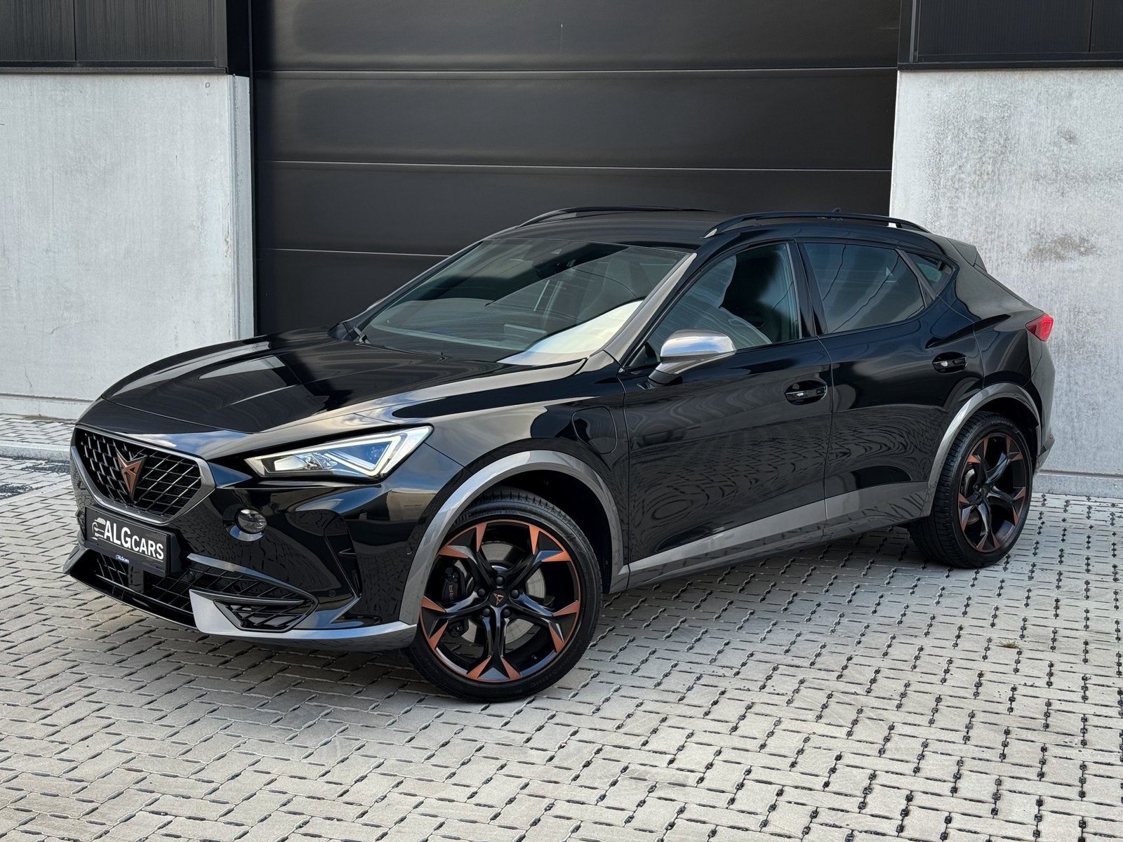 CUPRA FORMENTOR 1.4 e-Hybrid VZ Night Edition / TOP!!, Autos, Cupra, Cuir et Alcantara, Achat, Euro 6, Entreprise