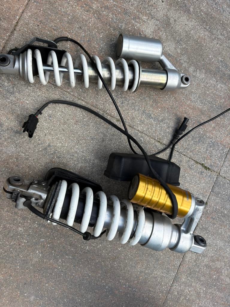 Bmw r 1200 gs lc ESA  vering voor en achter, Motoren, Ophalen of Verzenden