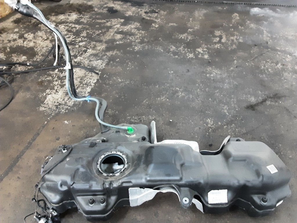 RESERVOIR CARBURANT Audi SQ7 (4MB / 4MG) (4M0201021HL), Mevr. I. Hauben, Audi, Utilisé, Rue de l'Espoir 34 34
4030  GRIVEGNÉE, BE