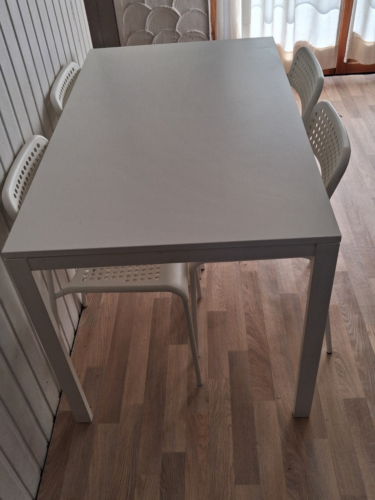 1 tafel + 4 stoelen, Huis en Inrichting, Ophalen, Zo goed als nieuw