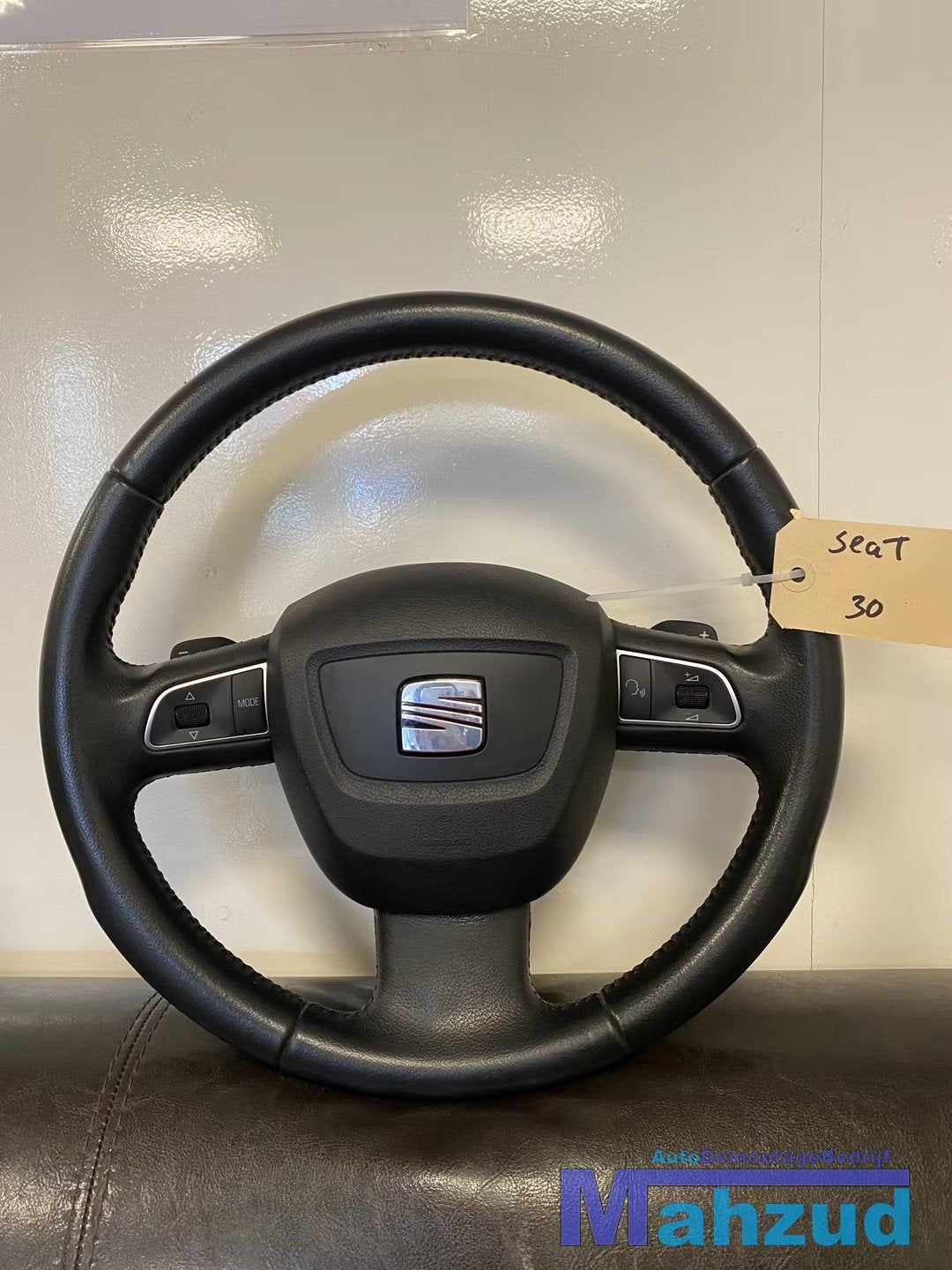 SEAT Sportstuur stuurwiel stuur met airbag leer, Auto-onderdelen, Gebruikt, Autovia A-2, Km 585 585
08760  Martorell, ES, SEAT S.A.