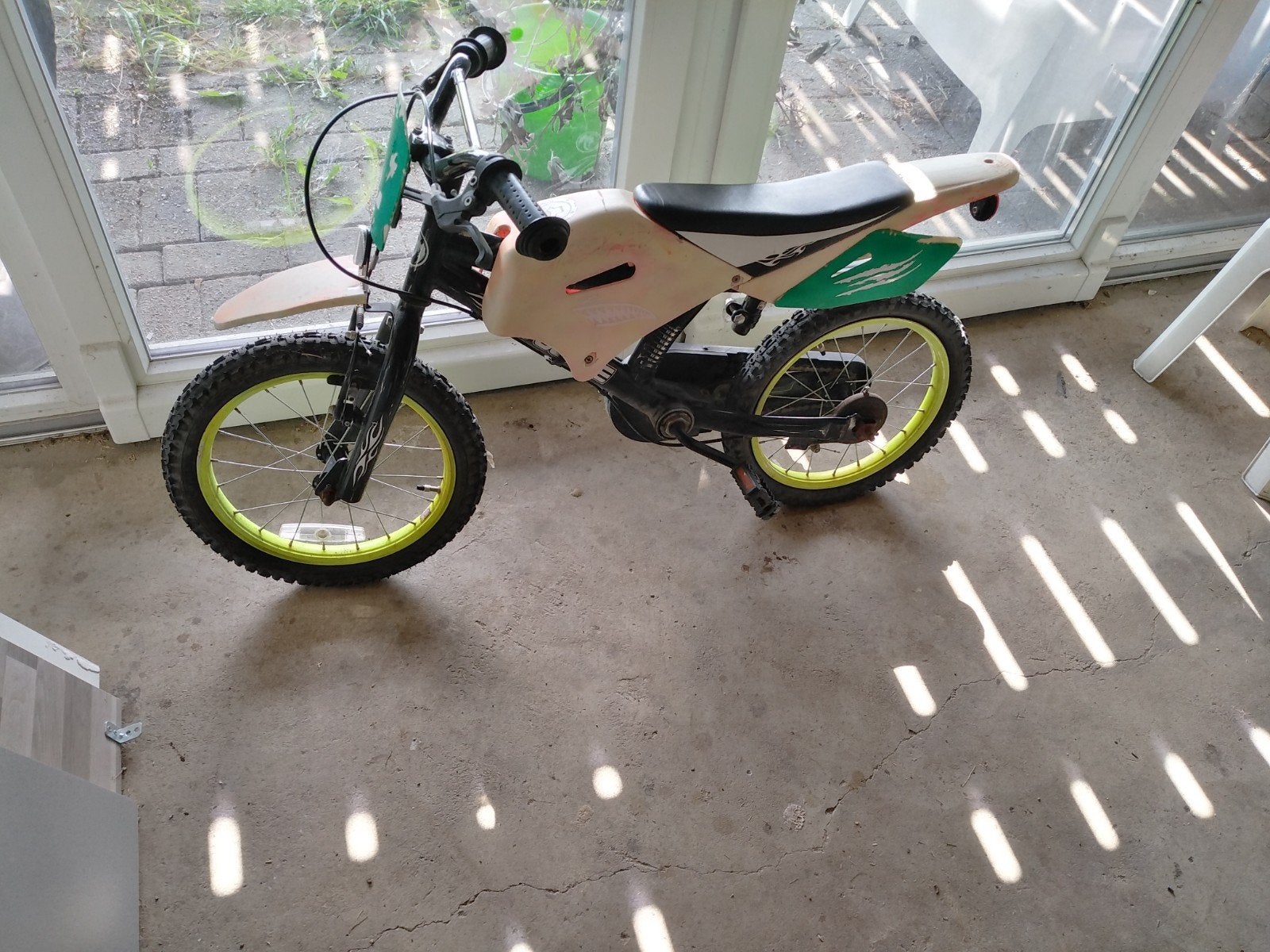 vintage motorcross imiteert kinderfiets. merk Volare, Ophalen, Gebruikt, Velgrem, Volare