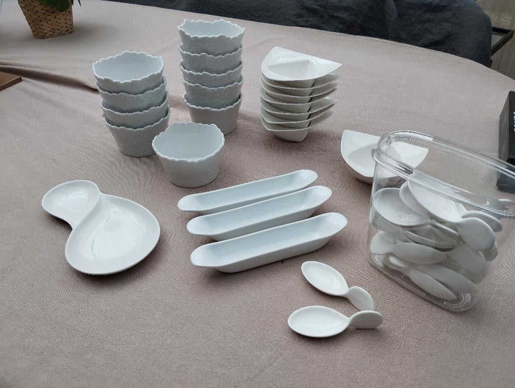 Ensemble apéritif en porcelaine blanche, Enlèvement, Comme neuf, Porcelaine
