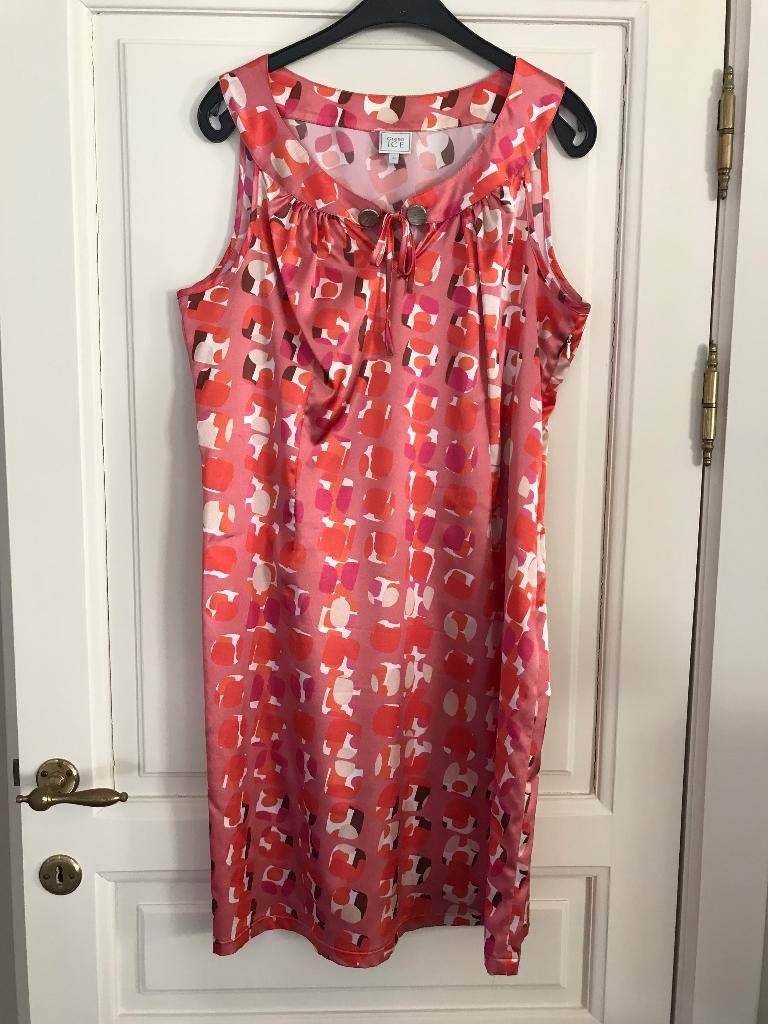 Gekleurd zomerkleedje, Kleding | Dames, Jurken, Verzenden, Maat 42/44 (L), Zo goed als nieuw, Knielengte