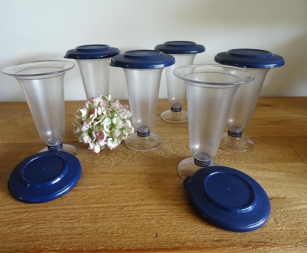 Tupperware : 6 gobelets/coupes de 200 ml, avec couvercle, Autres couleurs, Avec couvercle, Bol ou Canette, Enlèvement ou Envoi