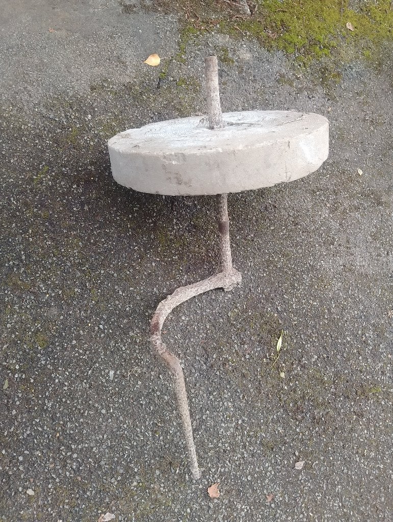 Meule à aiguiser en pierre., Bricolage & Construction, Enlèvement, Utilisé
